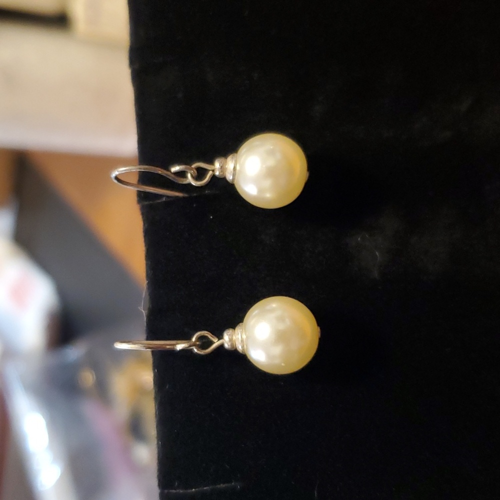 Pearl earrings